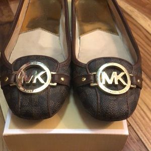 Michael Kors Fulton Flats Size 8
